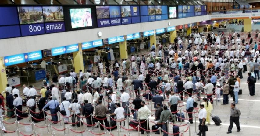 uae-warns-pakistan-no-job-search-on-tourist-visa
