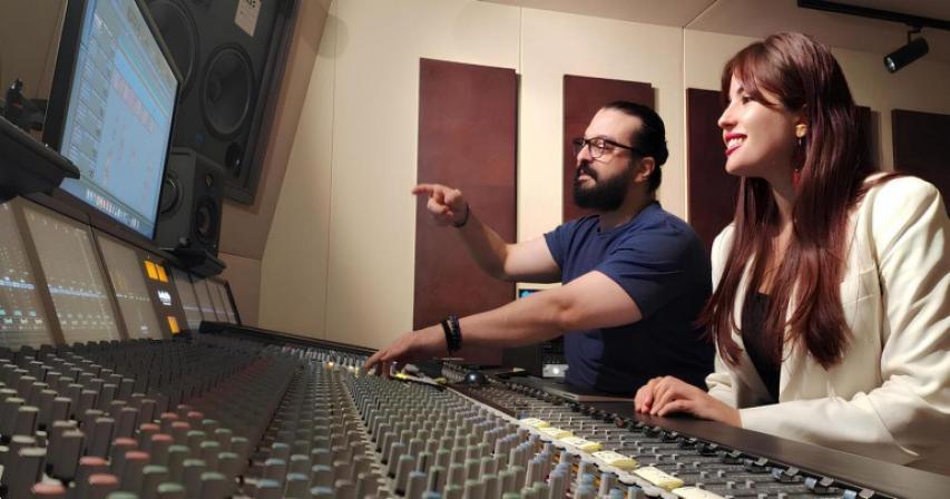 uae-based-musician-aims-to-change-world
