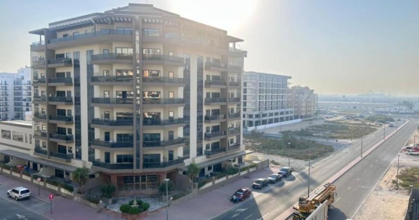 dubai-residents-complain-of-foul-odour-seek-relief
