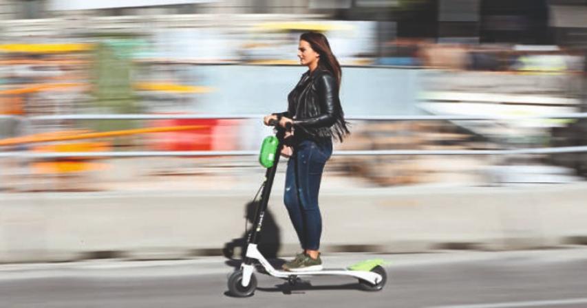 dubai-rta-lifts-ban-on-e-scooters-for-metro-riders
