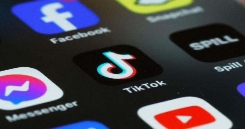 uae-social-media-platforms-should-allow-users-to-set-legacy-options
