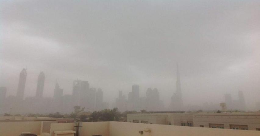uae-weather-alert-dusty-conditions-temperatures-drop-to-8ºc
