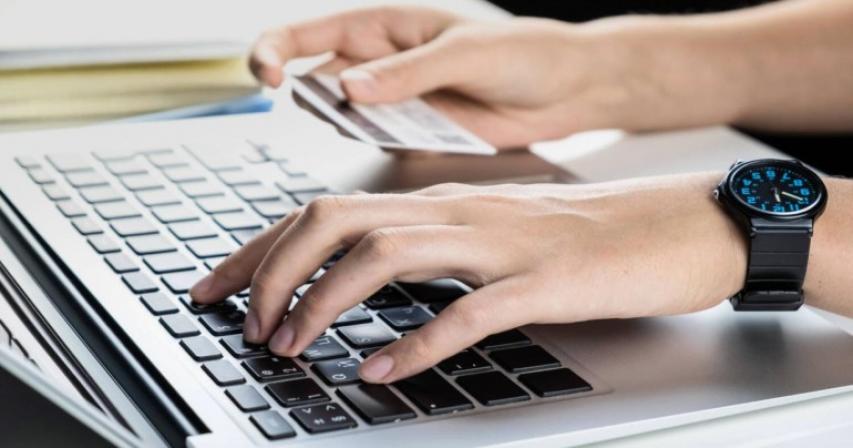 uae-launches-vat-refund-for-tourists-shopping-online
