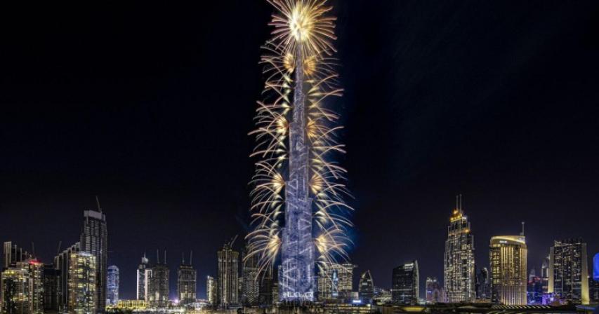burj-khalifa-nye-2024-fireworks-up-to-dh5,000-per-person-for-front-seat-view

