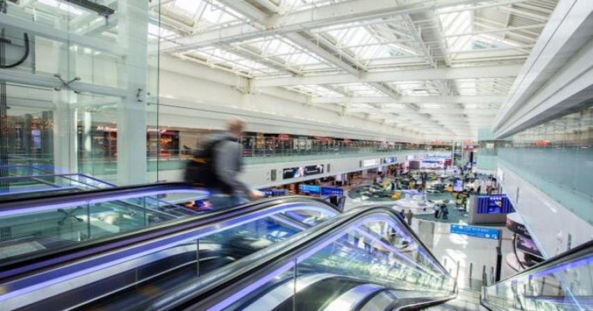uae-airports-drive-mideast-air-traffic-surge

