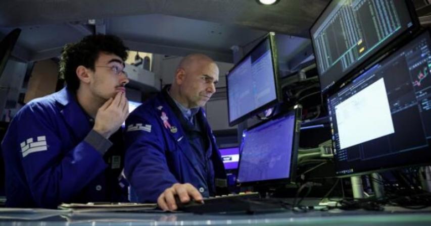uae-jobs-that-can-earn-employees-higher-salary-increases-in-2025
