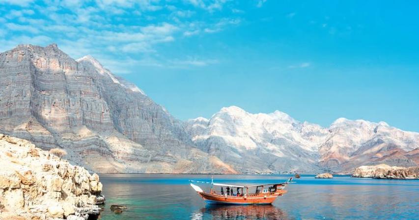 dh50-only-travel-from-uae-to-oman-by-bus 
