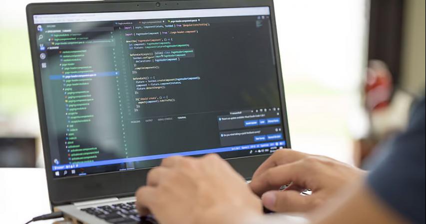 uae-some-teachers-still-reluctant-to-use-ai
