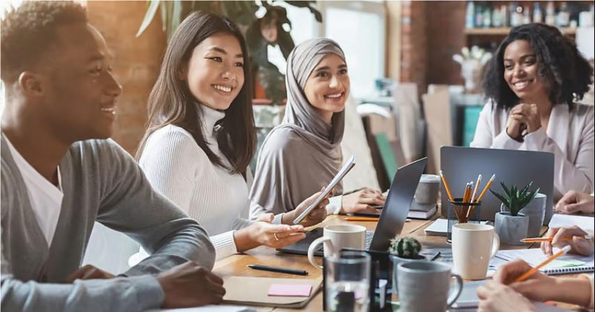 freelancers-in-uae-earn-up-to-dh3,600-per-day-top-roles-revealed
