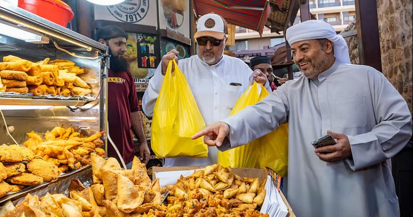 this-bur-dubai-eatery-sells-35,000-samosas-a-day-during-ramadan
