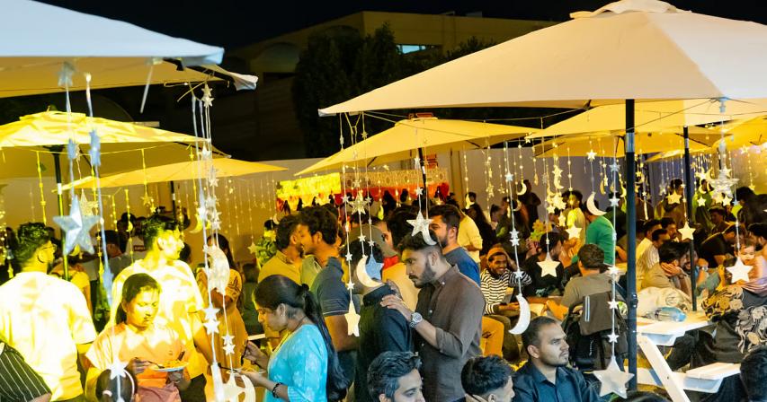 street-food-from-dh1-dubai-ramadan-festival-in-karama-draws-crowds-all-night
