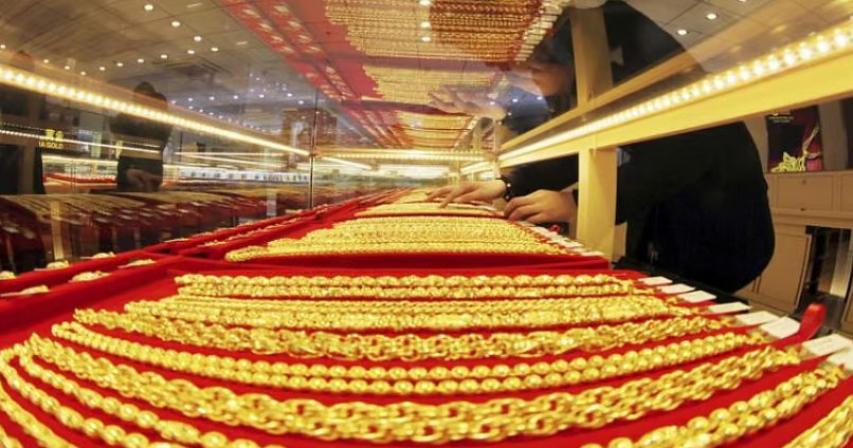 dh1,200-profit-in-24-hours-uae-residents-make-quick-gains-as-gold-recovers-after-record-low
