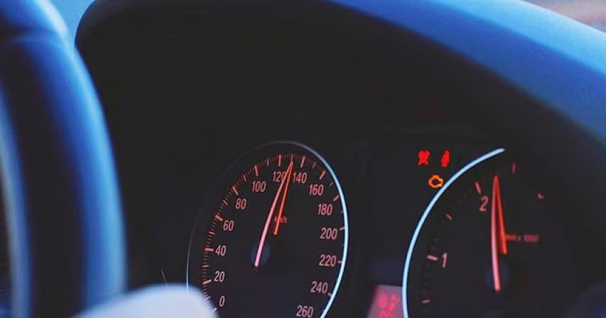 abu-dhabi-minimum-speed- limit-on-e311 removed-will-you-still-pay-dh400-for-driving-slowly?
