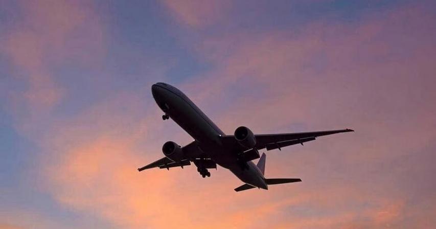 india-closes-airspace-to-pakistan-airlines-until-may-23
