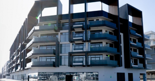 Dubai's First Online Auction for Exclusive Living