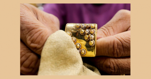 Gold prices slip in early trade after gaining over Dh1 per