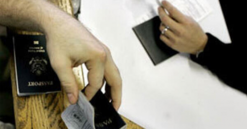 How can employee switch to Golden Visa through property