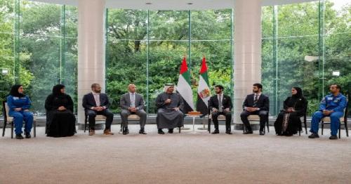 UAE President meets with NASA graduates, Emirati students