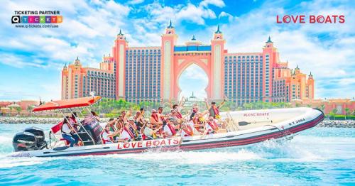 90 Mins Adrenaline Fun: Discover Dubai Iconic Sights on a