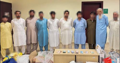 Dubai Police arrest 10 street vendors for selling food