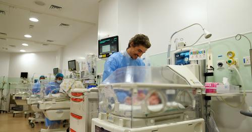 UAE: Baby born at 23 weeks fights odds, goes home after