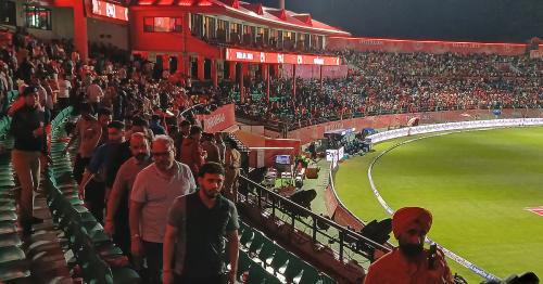 IPL suspended indefinitely amid rising India-Pakistan