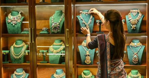 India implements stricter rules for gold, silver imports